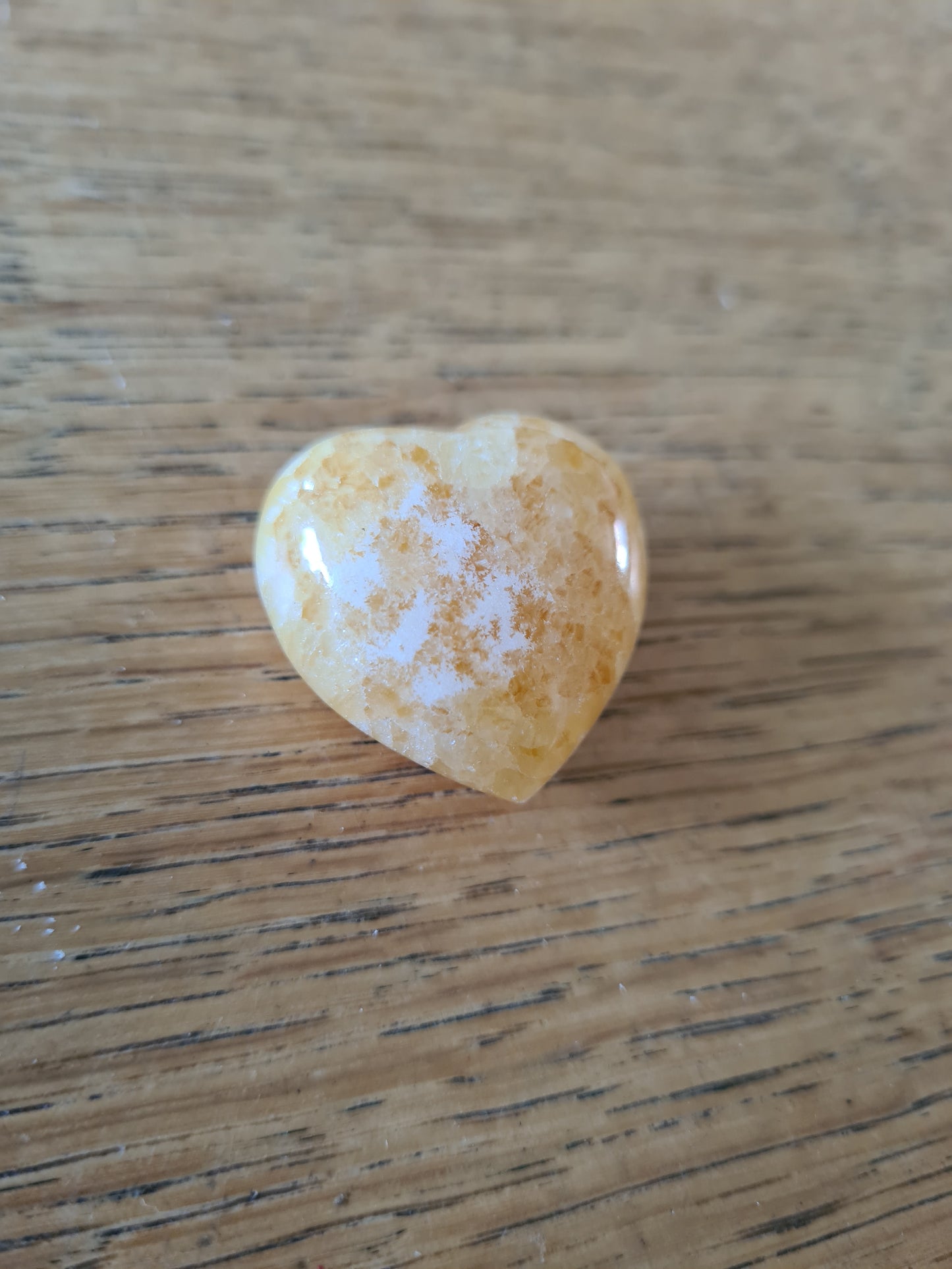 Galet Cœur Calcite Orange