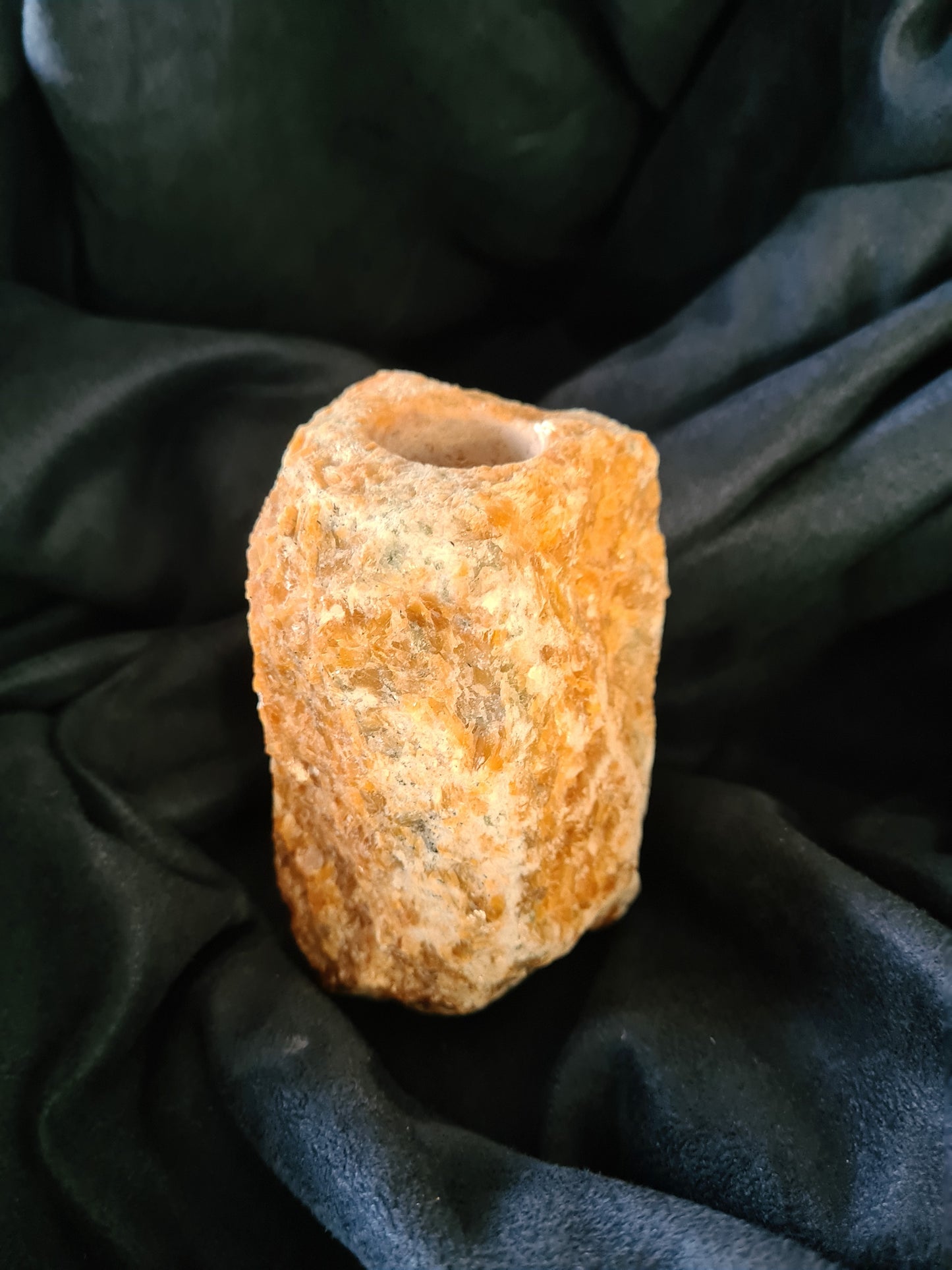 Diffuseur d'huiles essentielles ou porte brosse à dents en Calcite Orchidée brut de qualité Extra