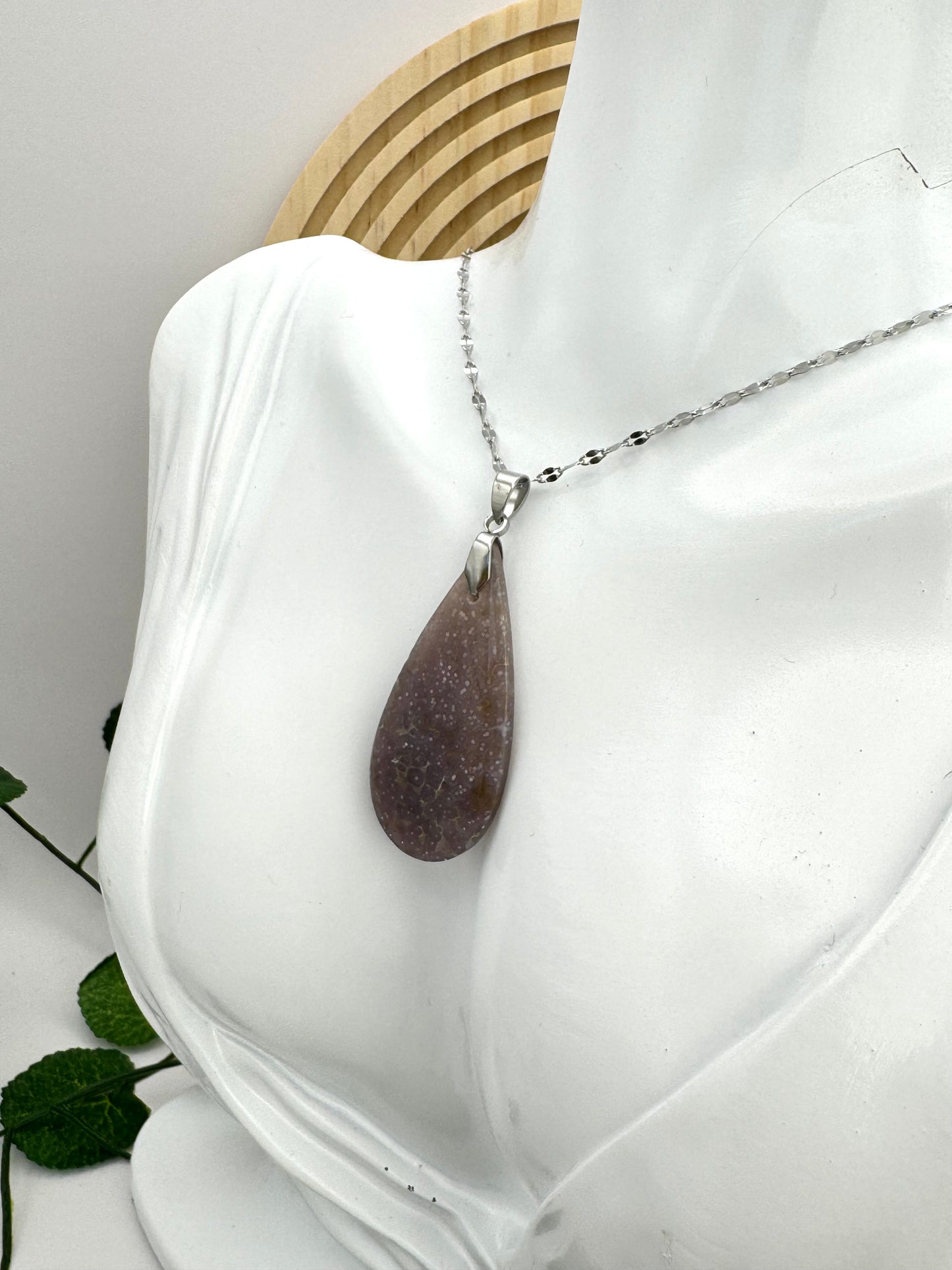 Pendentif Calcédoine d’Indonésie goutte violette