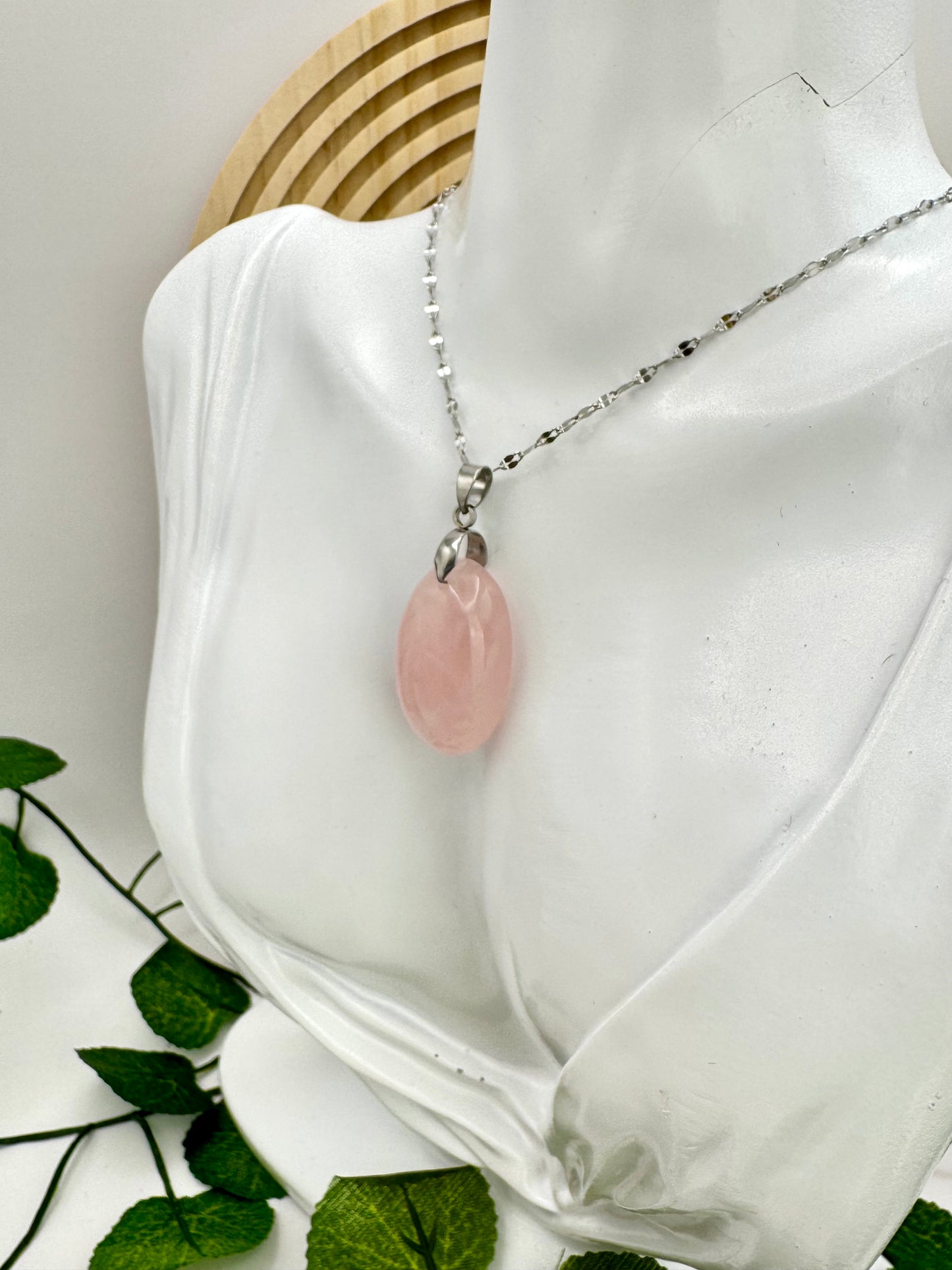Pendentif Quartz Rose Ovale
