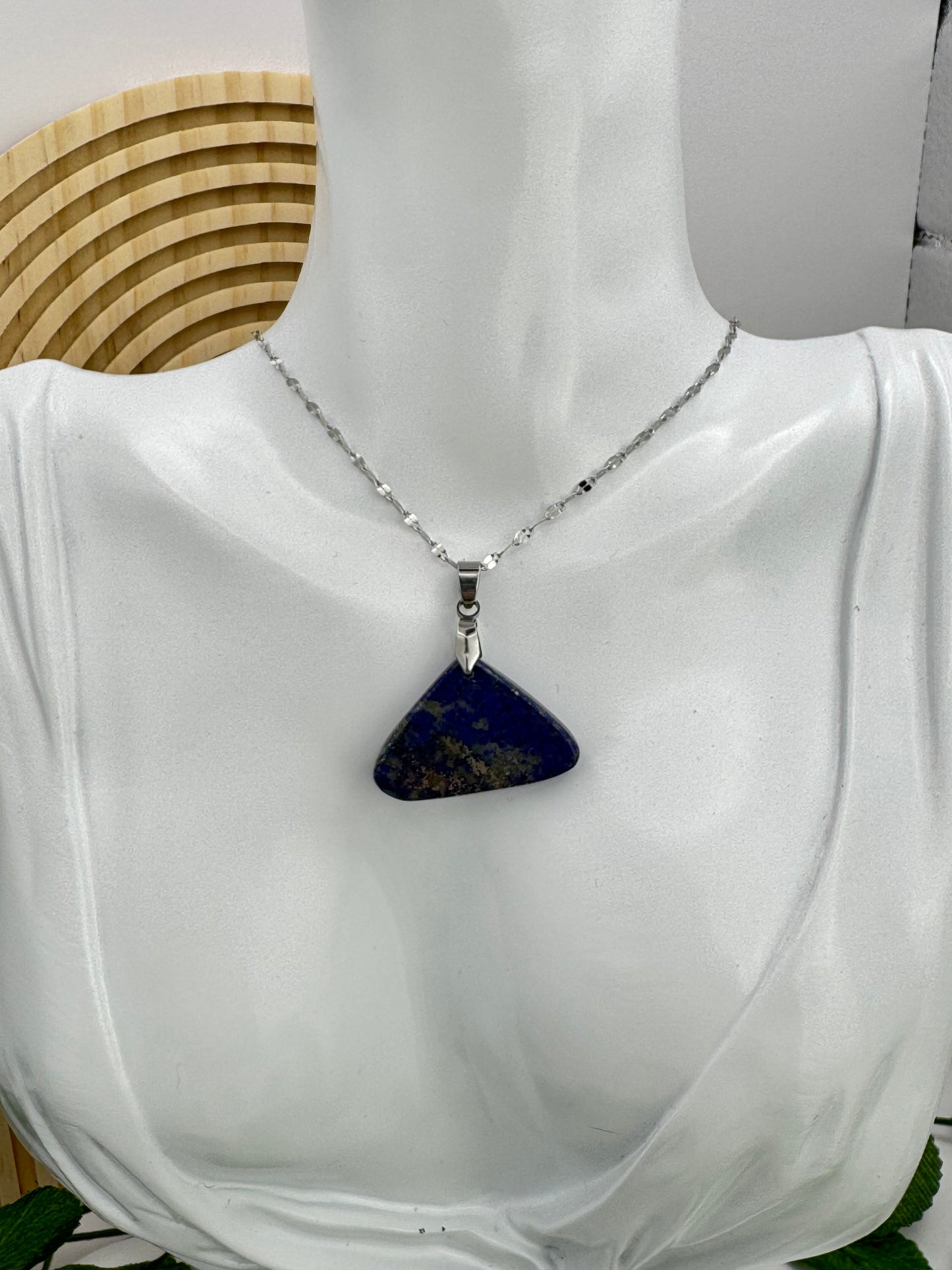 Pendentif triangle Lapis Lazuli