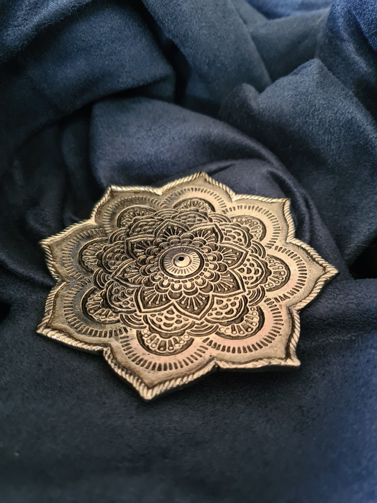 Metal Lotus incense holder