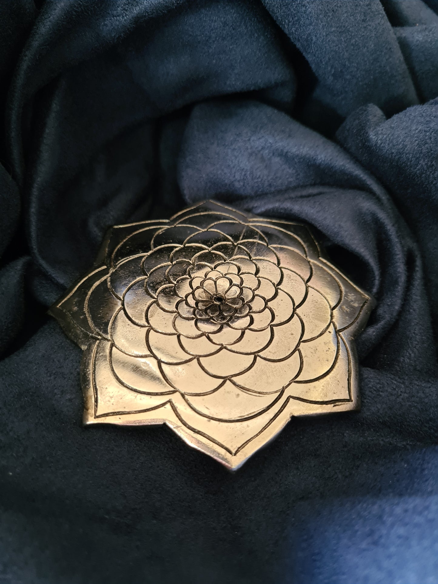 Metal Lotus incense holder