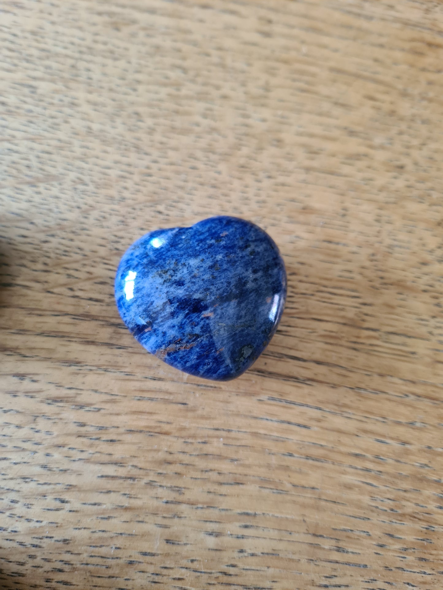 Sodalite Heart Pebble 40 mm