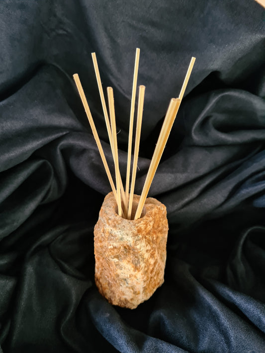 Diffuseur d'huiles essentielles ou porte brosse à dents en Calcite Orchidée brut de qualité Extra