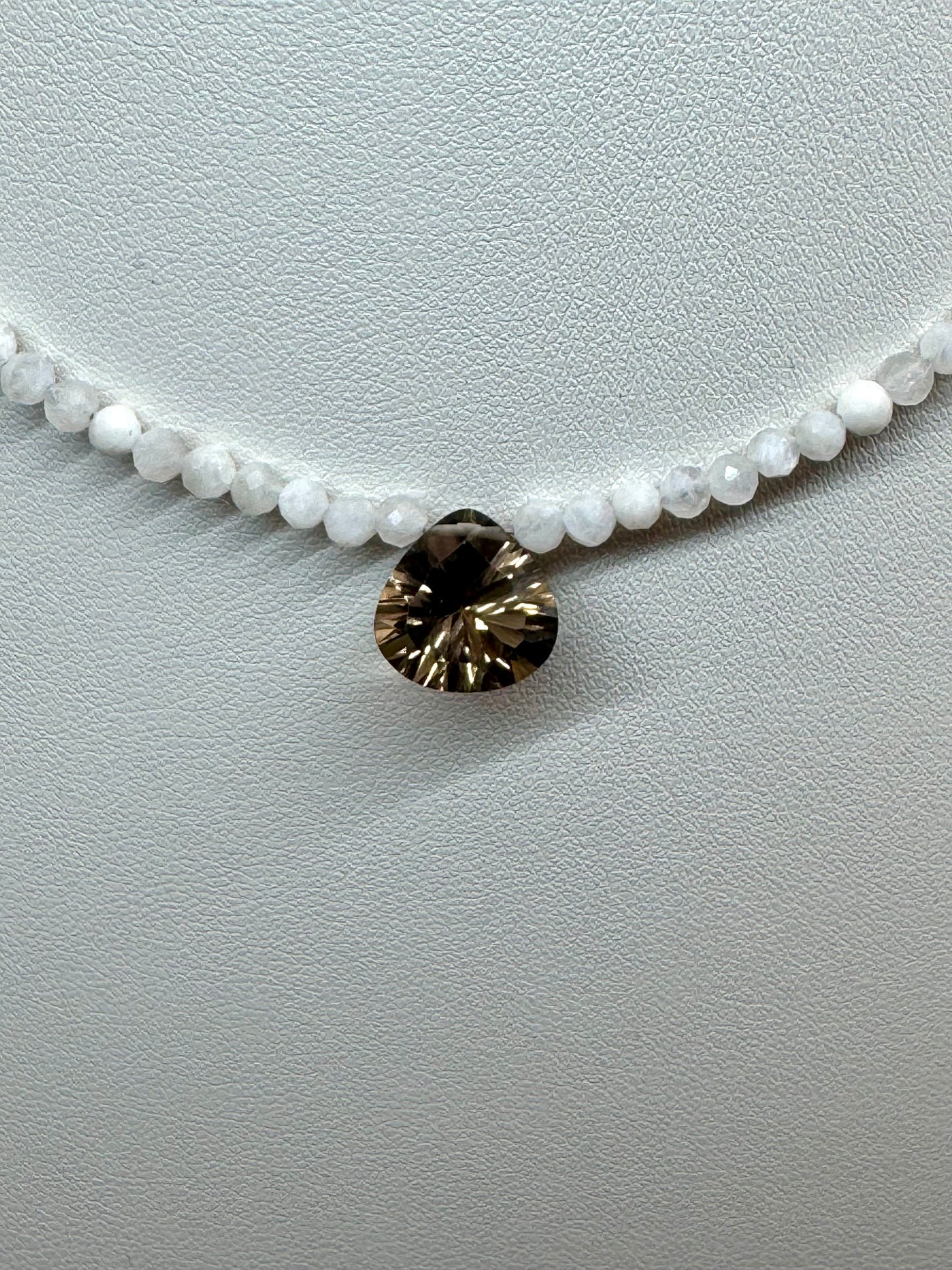 Collier Lueur d’ombre