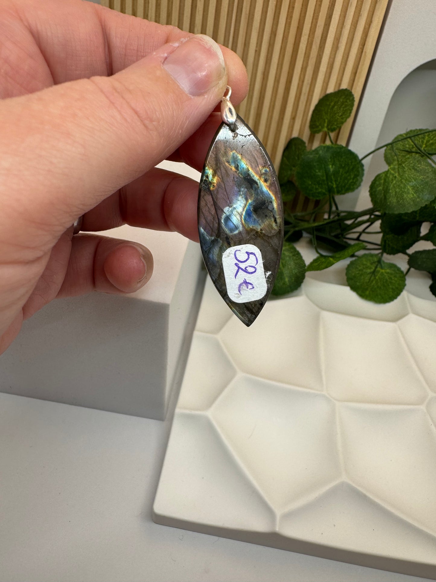 Réservation Labradorite Multicolore