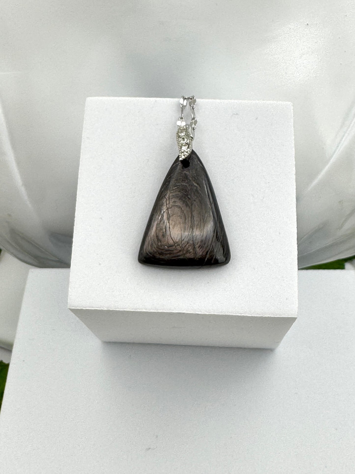 Pendentif Hypersthène triangulaire