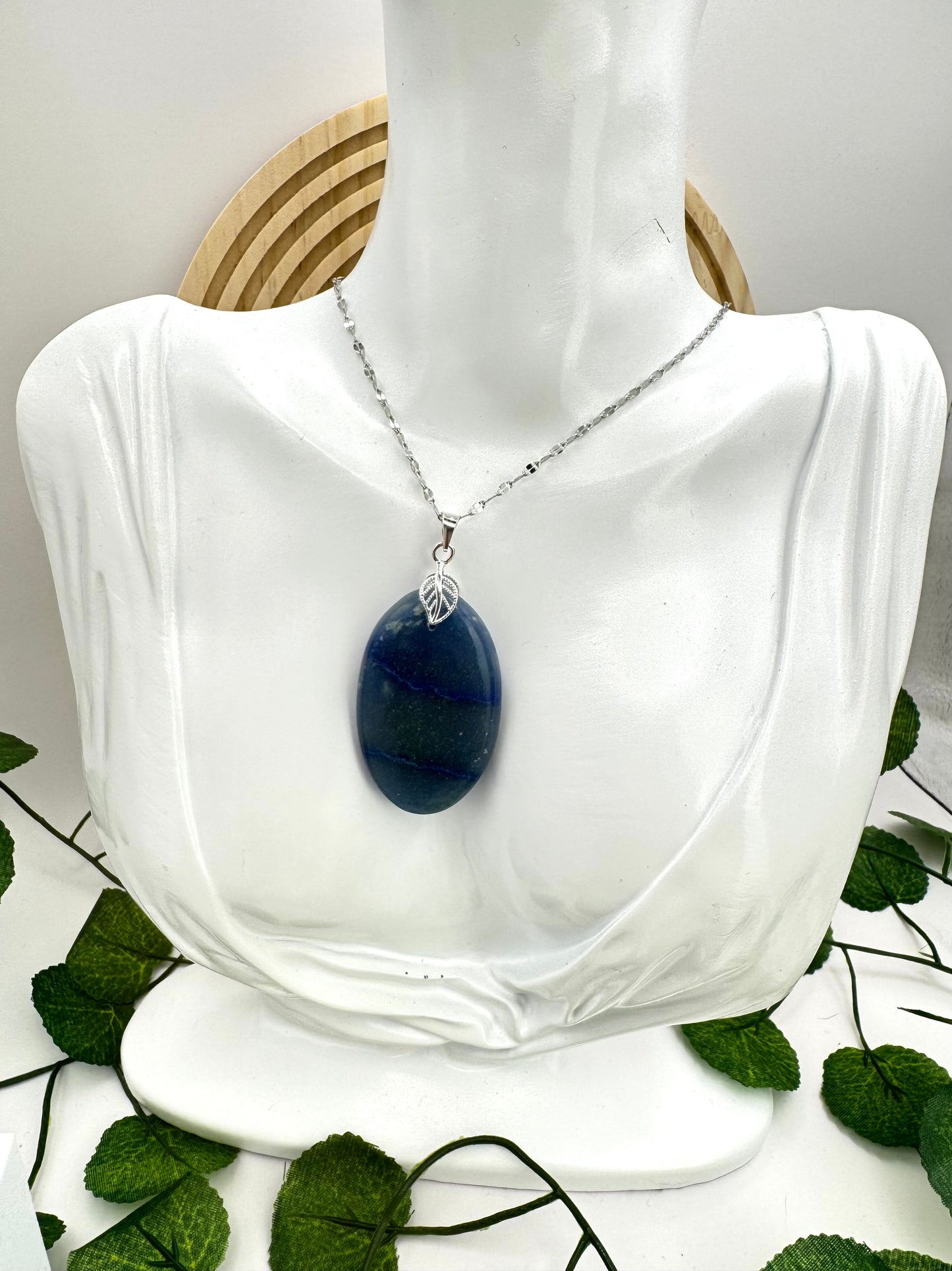 Pendentif Quartz Bleu ovale