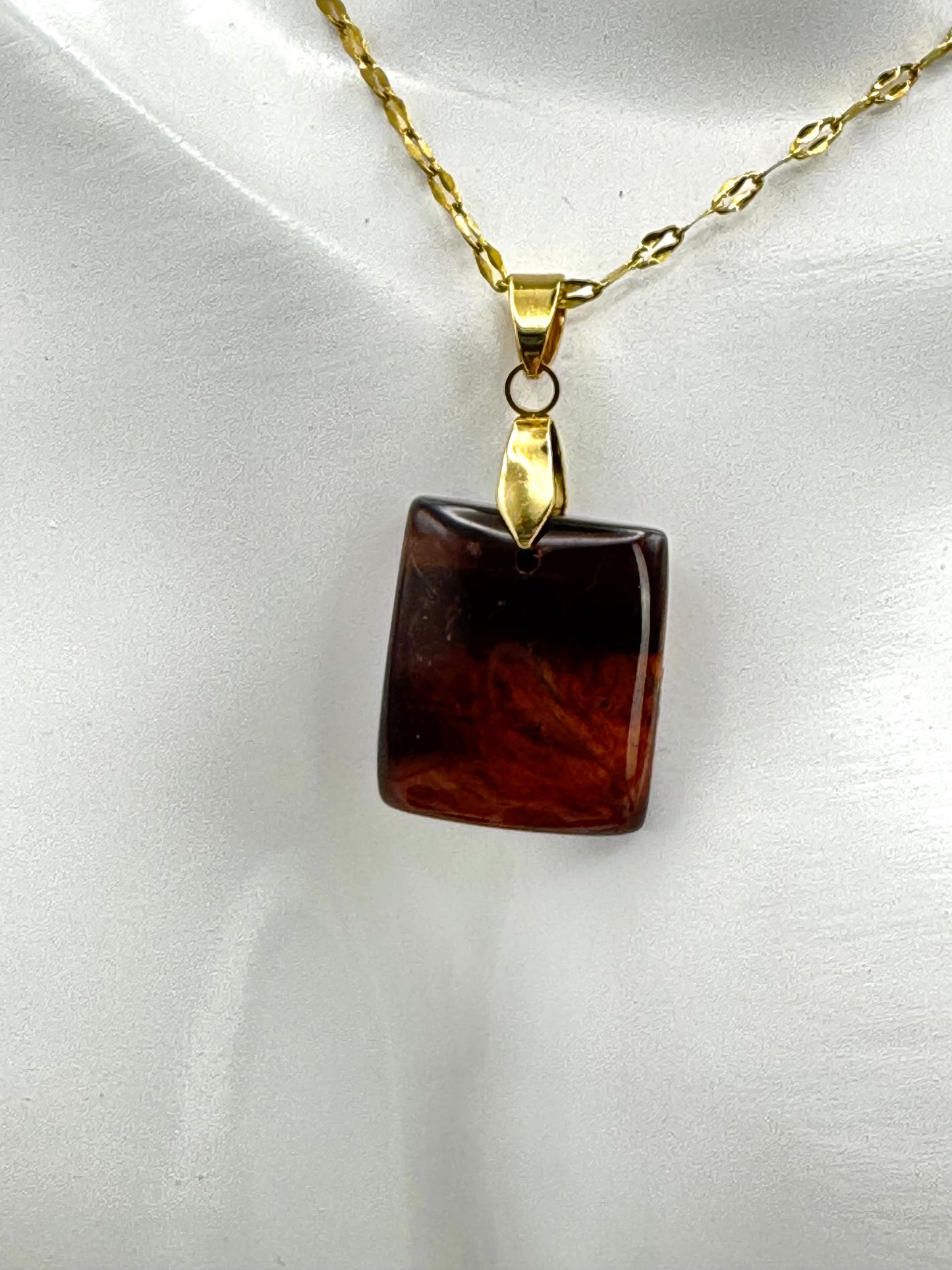 Pendentif Œil de Taureau