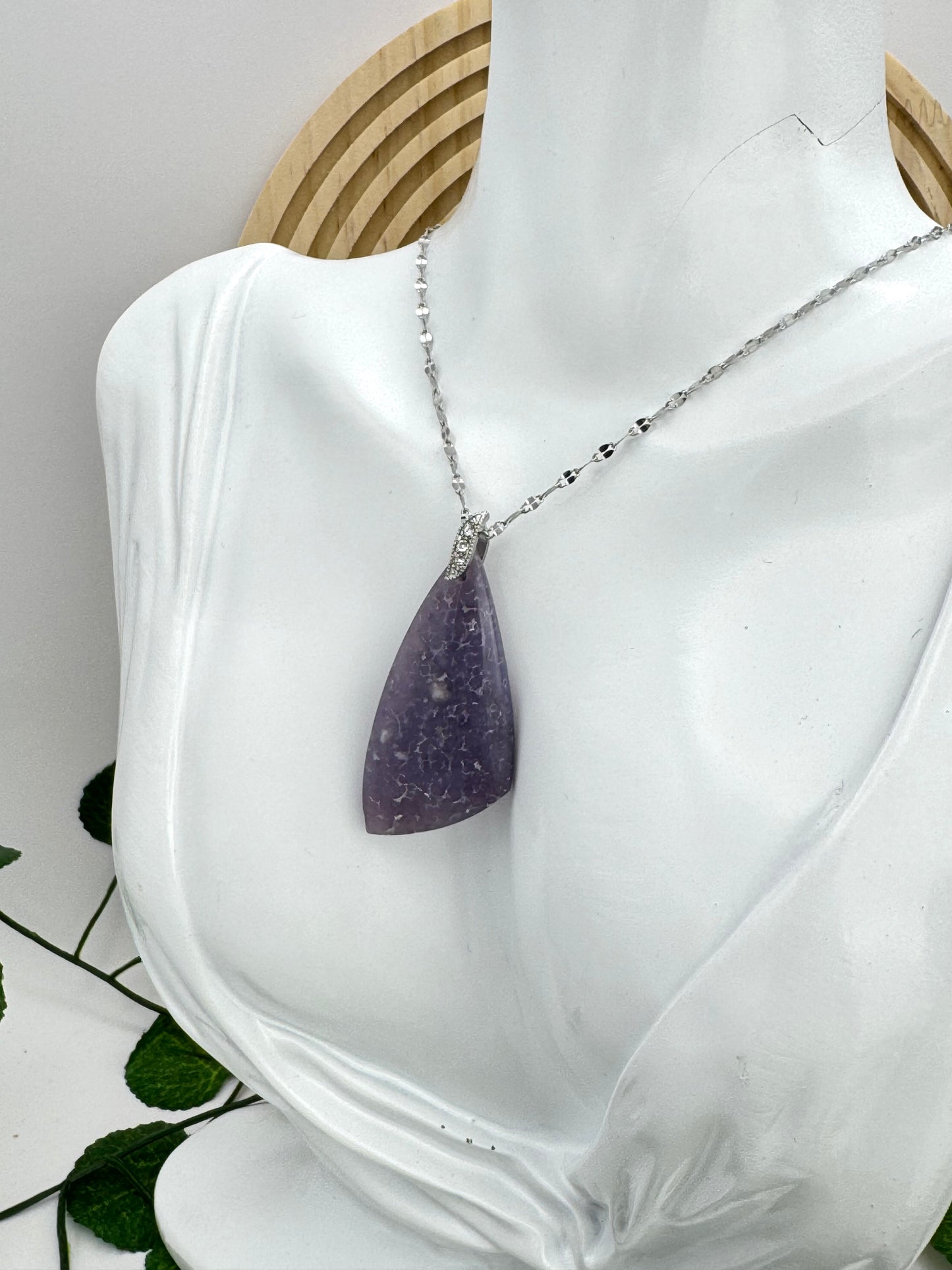 Pendentif Calcédoine d’Indonésie forme libre