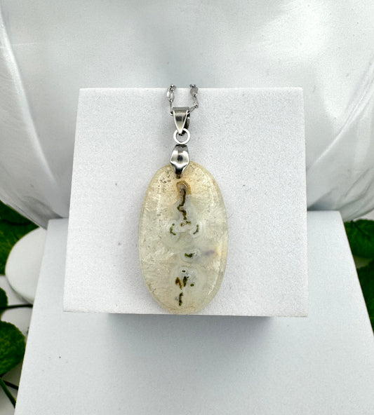 Pendentif Quartz Solaire ovale