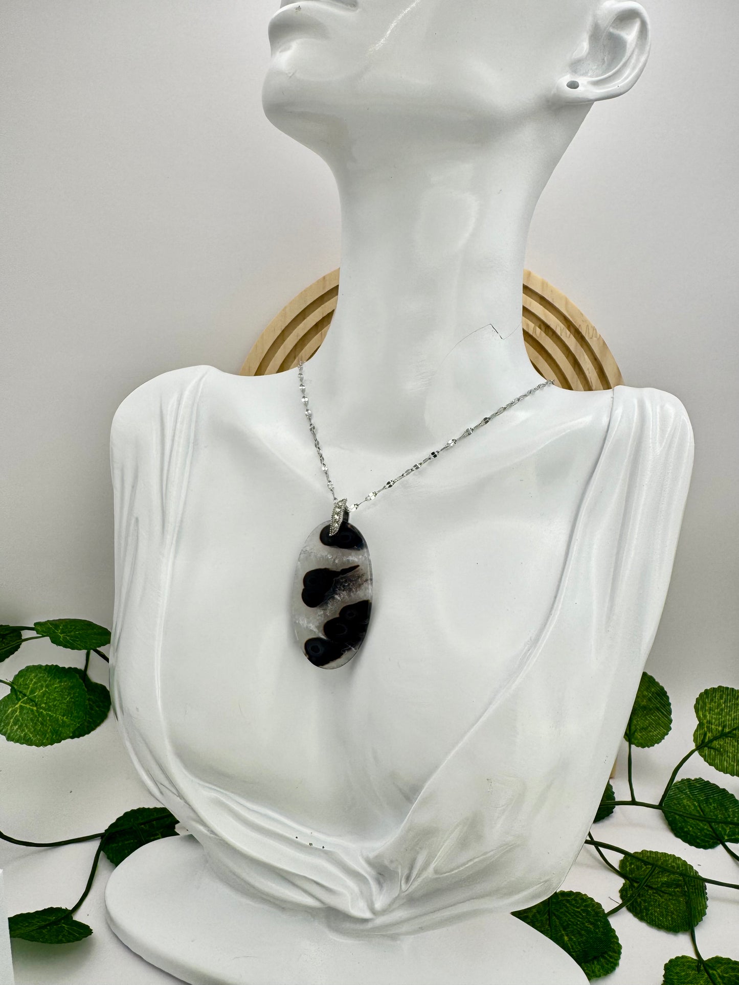 Pendentif Calcédoine d’Indonésie ovale