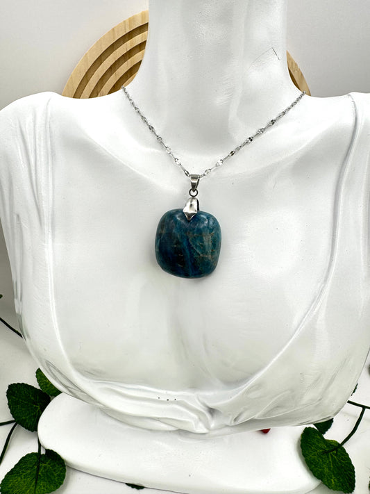 Pendentif Apatite Bleue carré