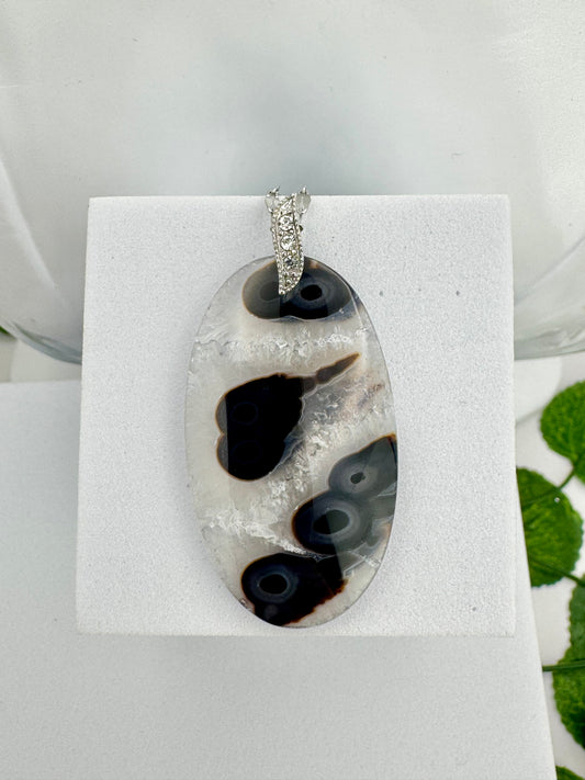 Pendentif Calcédoine d’Indonésie ovale