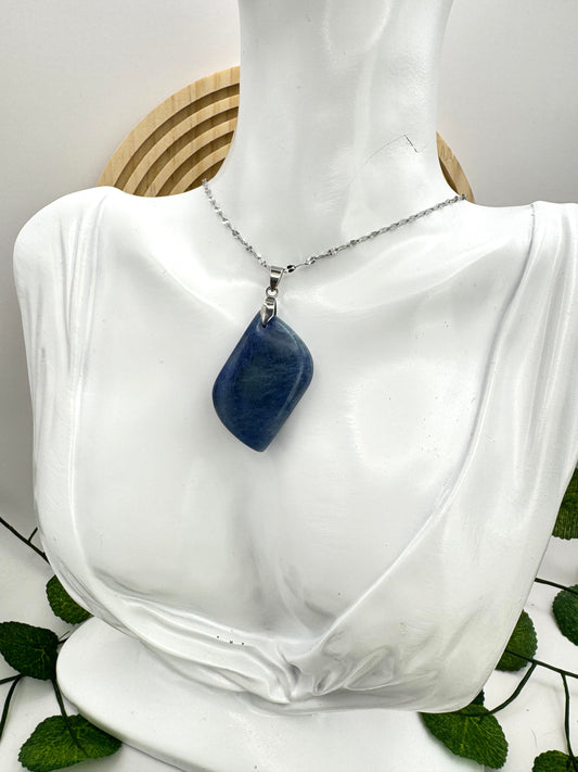 Pendentif Quartz Bleu forme S