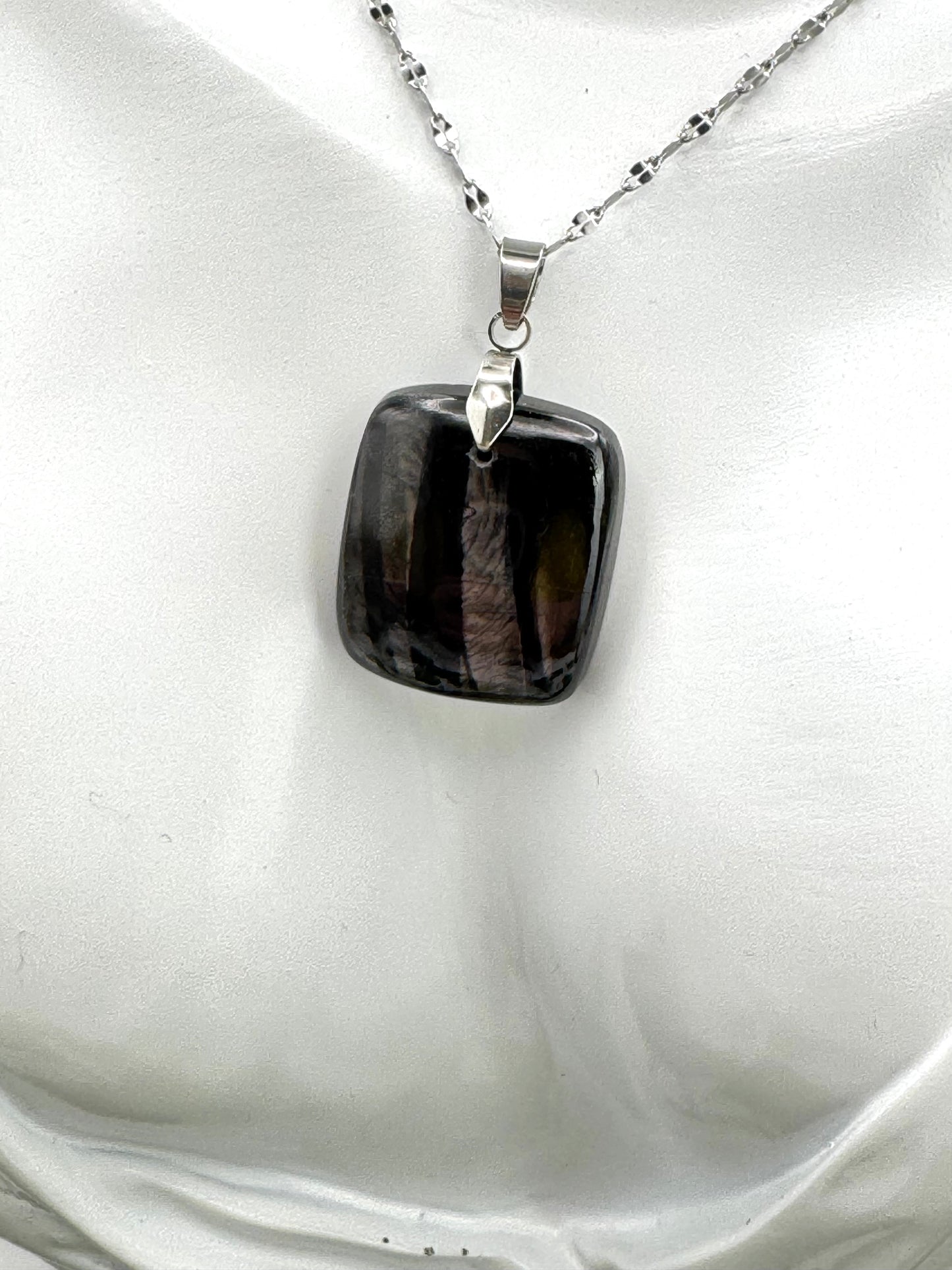 Pendentif Hypersthène carré