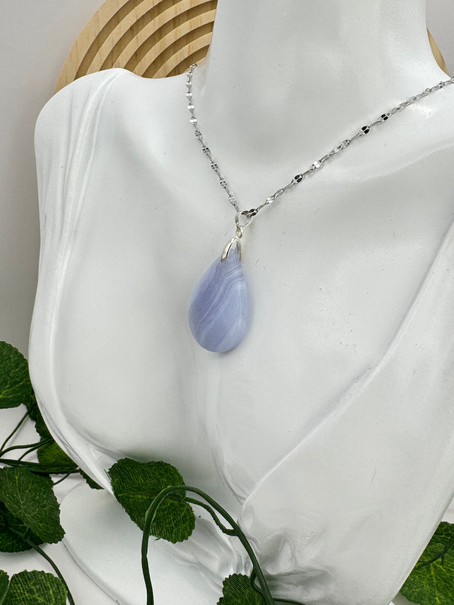 Pendentif Calcédoine Goutte