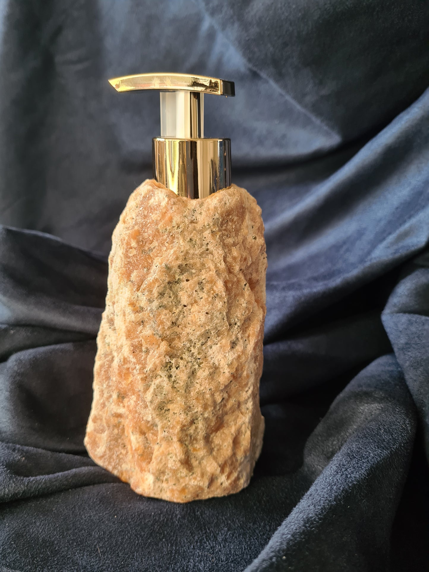 Soap dispenser Calcite Orchid raw quality Extra